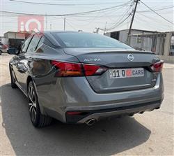 نيسان ألتيما